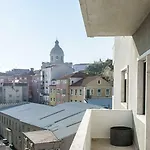 Santa Apolonia 7D - 6 Bedrooms